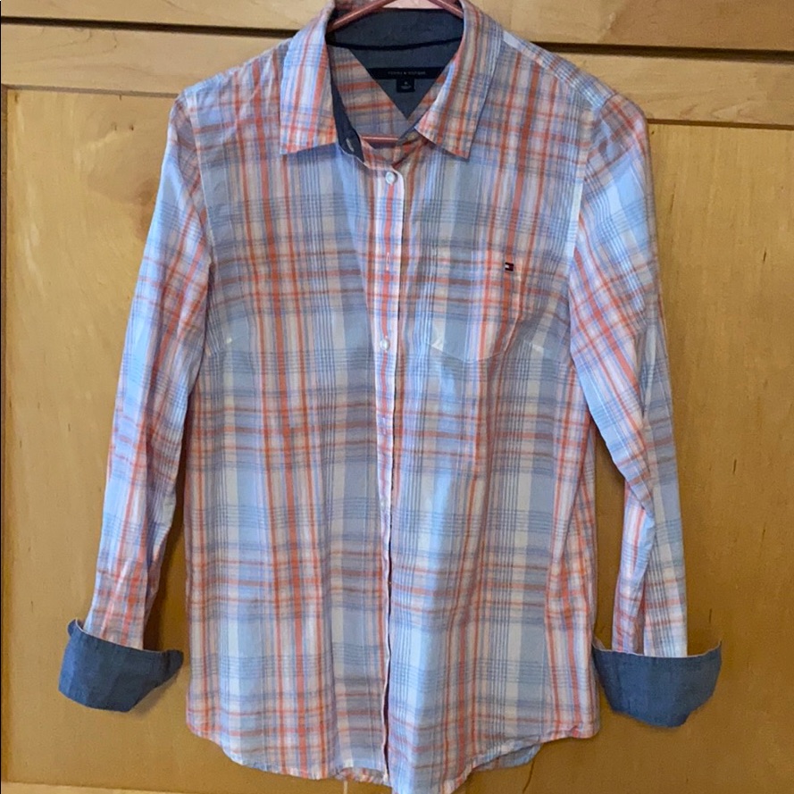 Tommy Button Down !